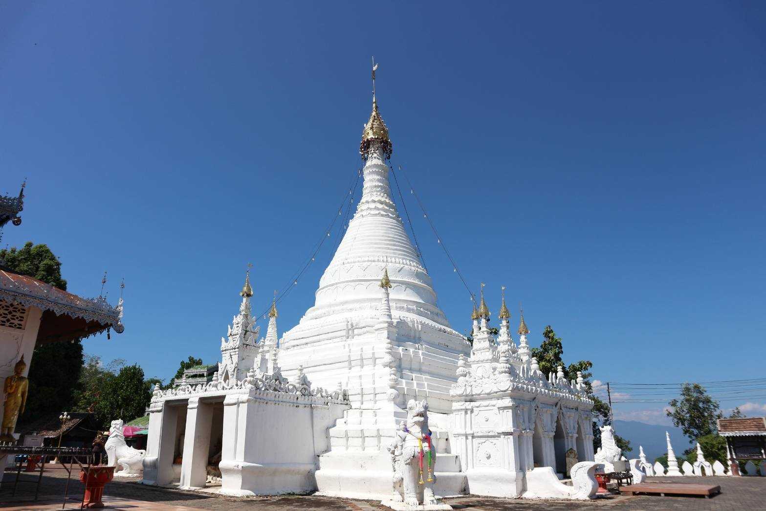 วัดพระธาตุดอยกองมู (8).jpg