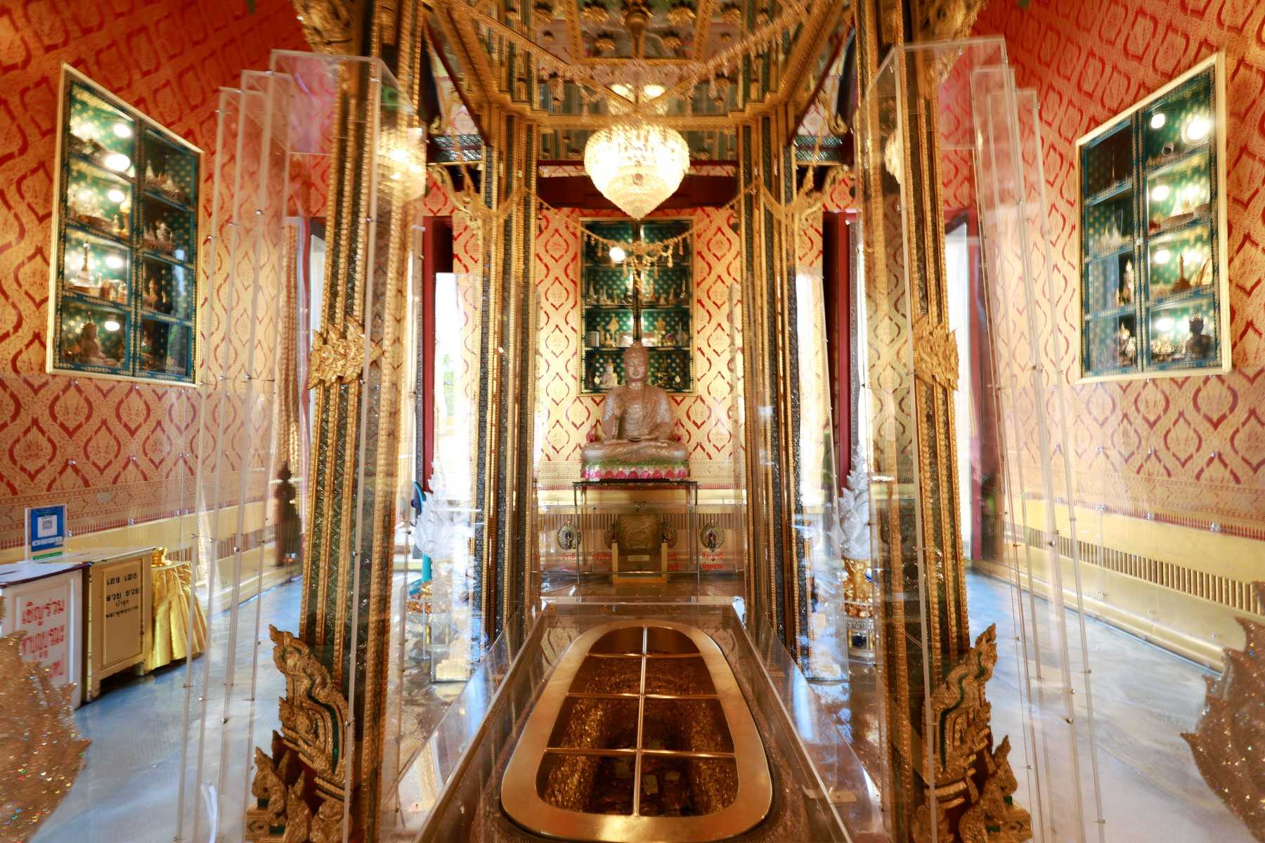 วัดพระพุทธบาทราชวรมหาวิหาร วัดดัง สระบุรี (8)_jadtrip.jpg