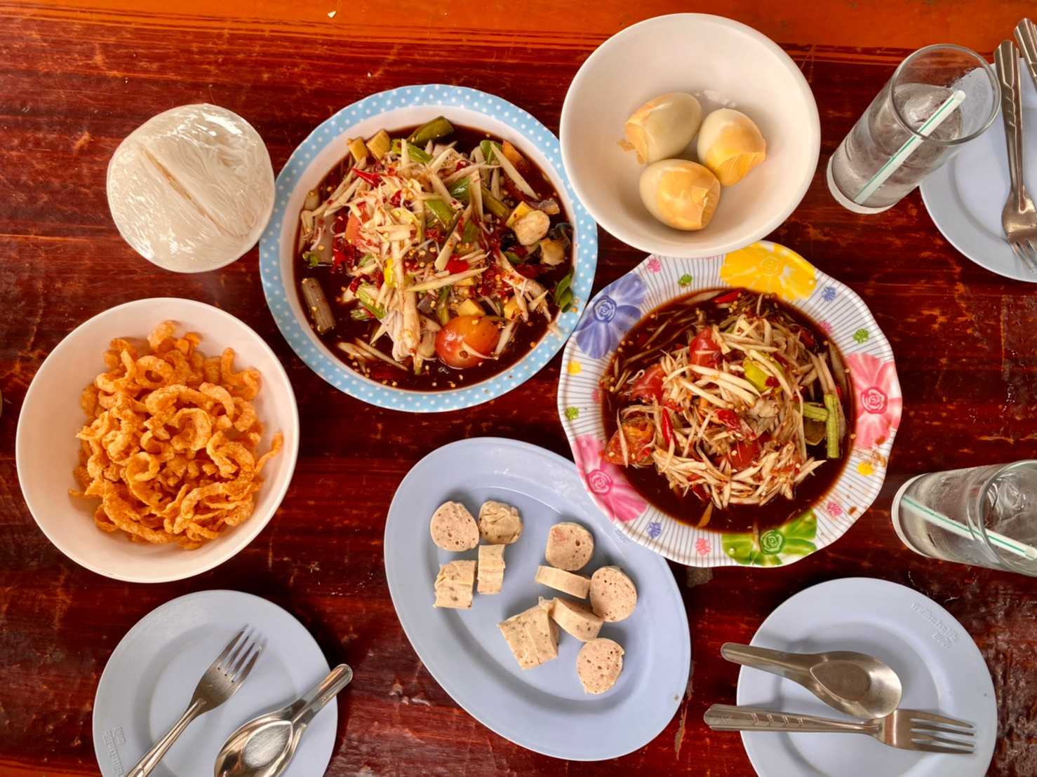 ร้านส้มตำวังมัจฉา ร้านส้มตำ พิบูล อุบล (3).jpg