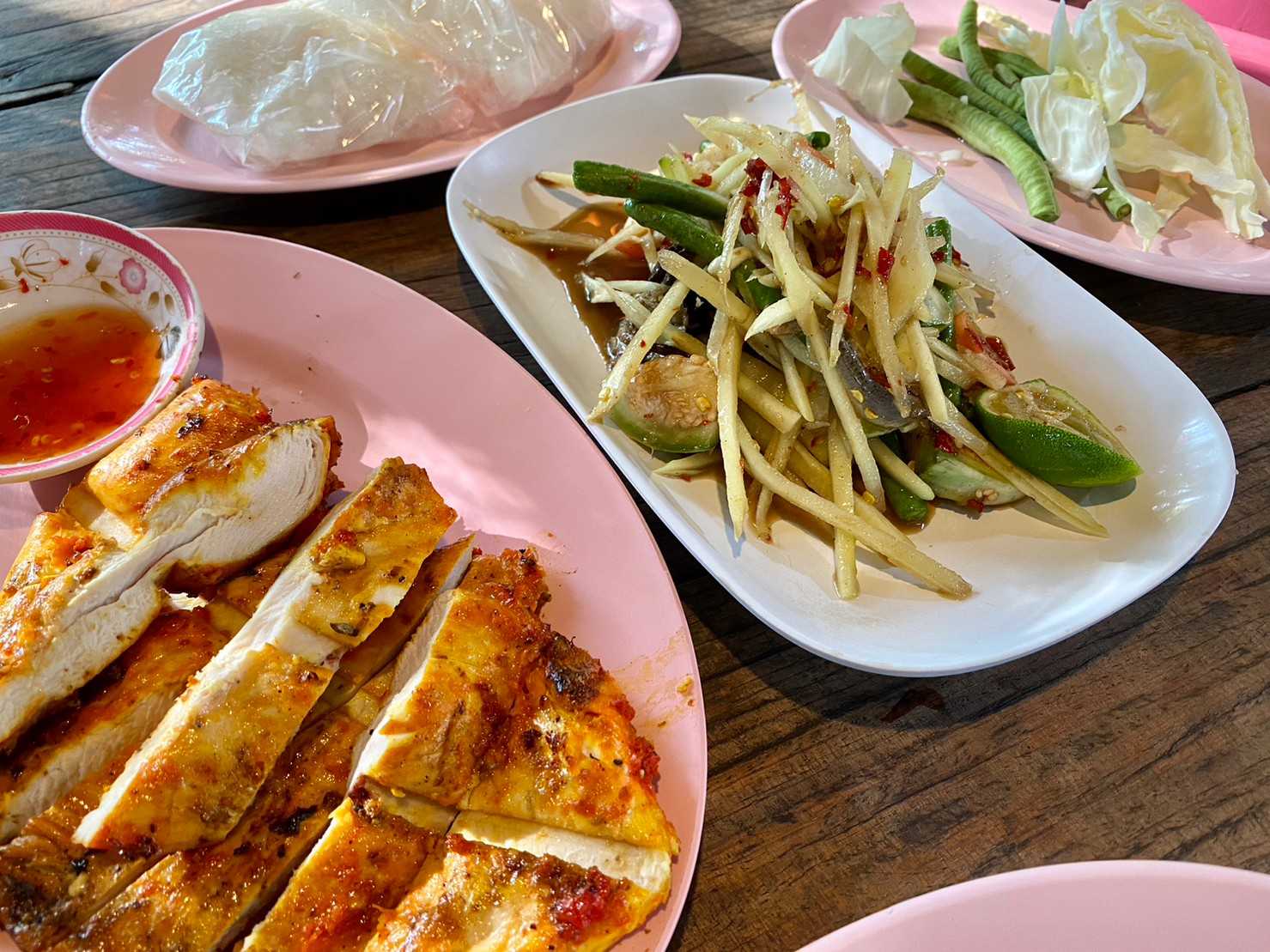 ร้านลาบอุบล&amp;ไก่ย่างบางตาล รสแซ่บ (4).jpg