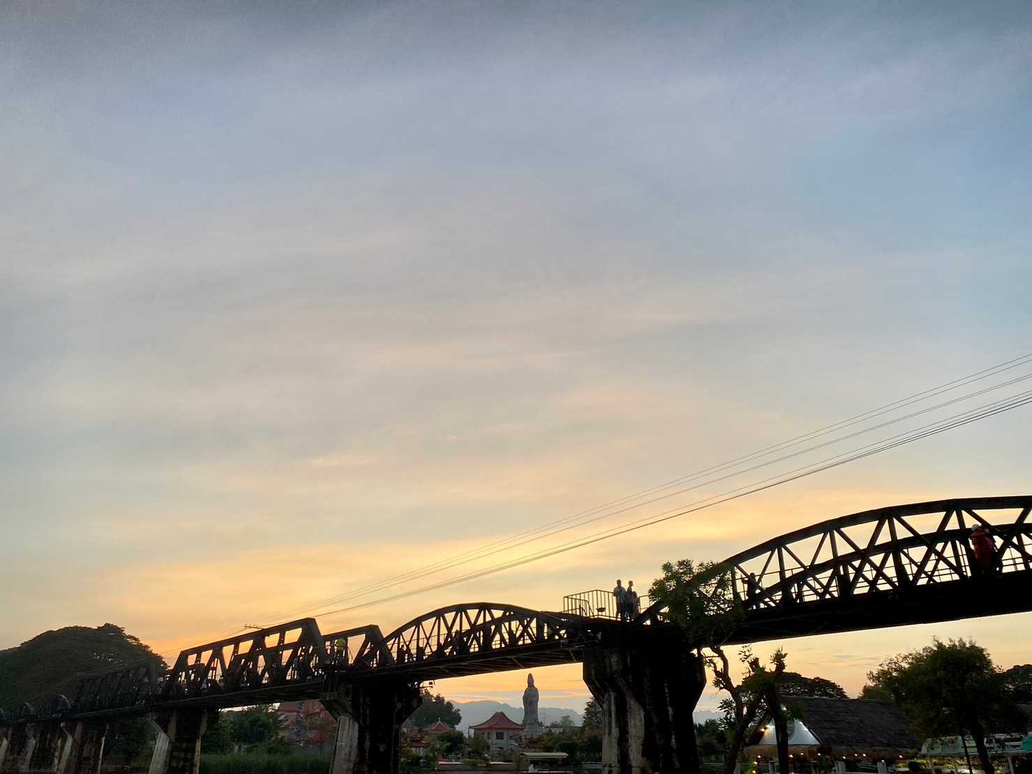 สะพานข้ามแม่น้ำแคว กลางคืน (3).jpg