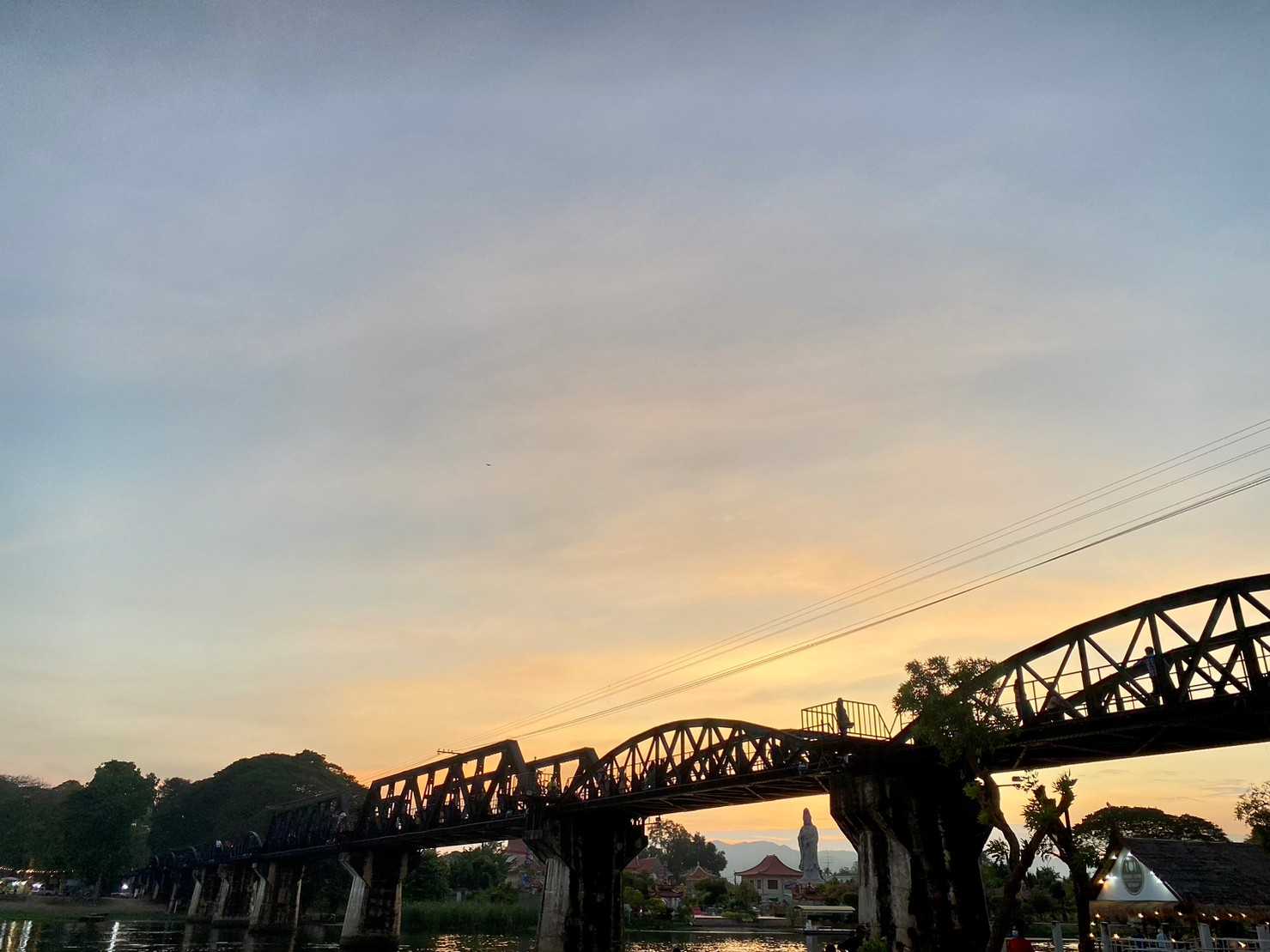 สะพานข้ามแม่น้ำแคว กลางคืน (4).jpg