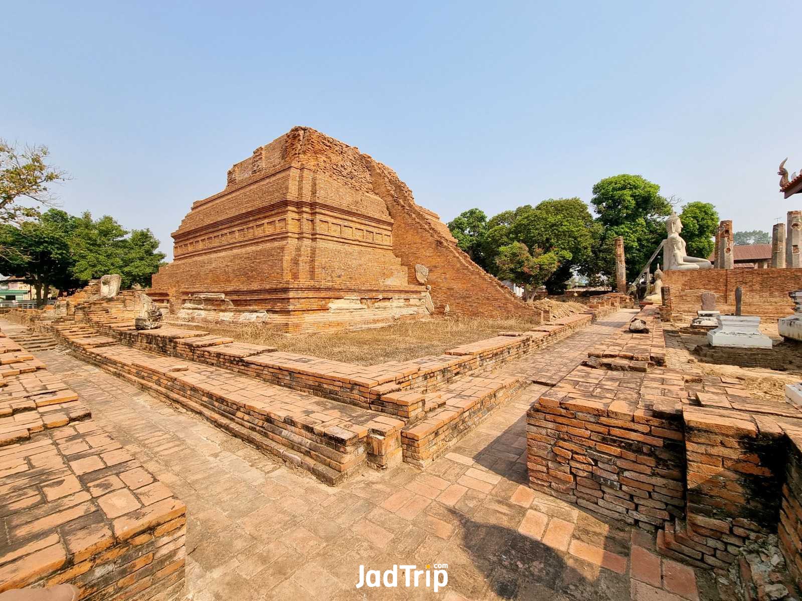 วัดมหาธาตุ ชัยนาท jadtrip (6).jpg