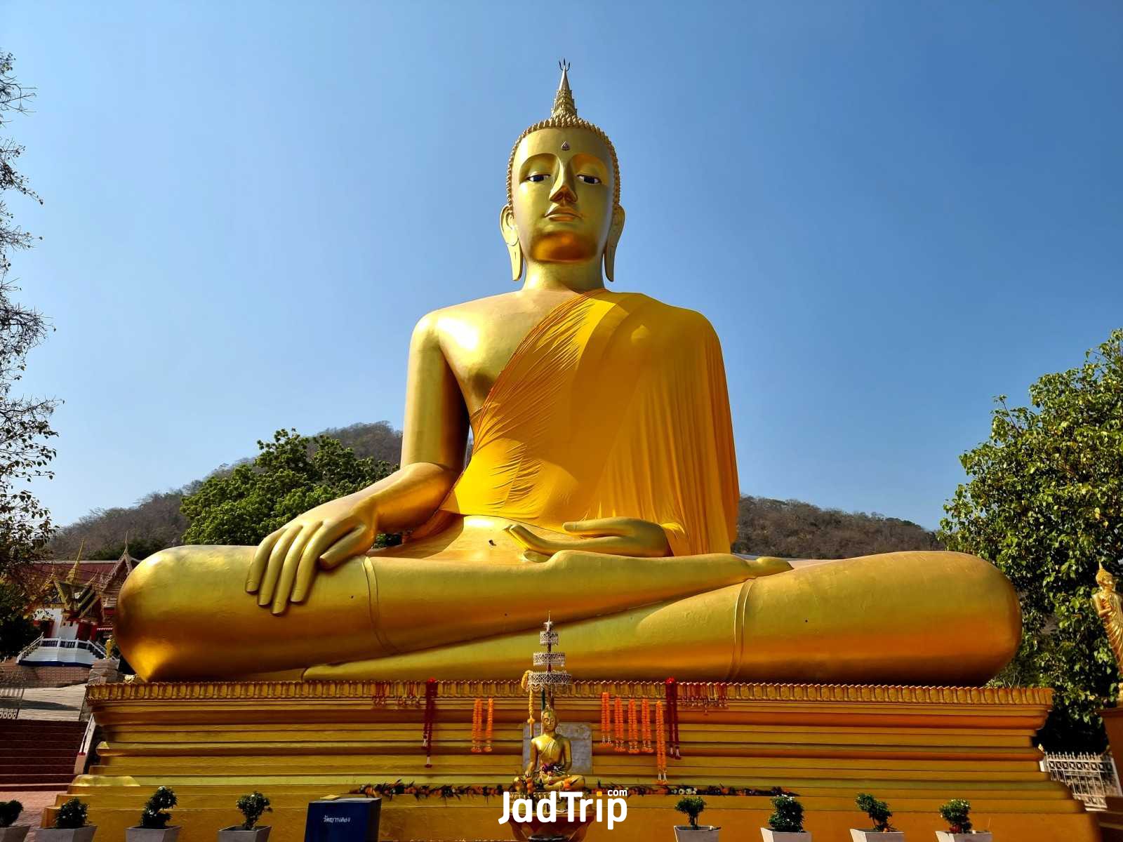หลวงพ่อชื้น วัดเขาพลอง _jadtrip (2).jpg