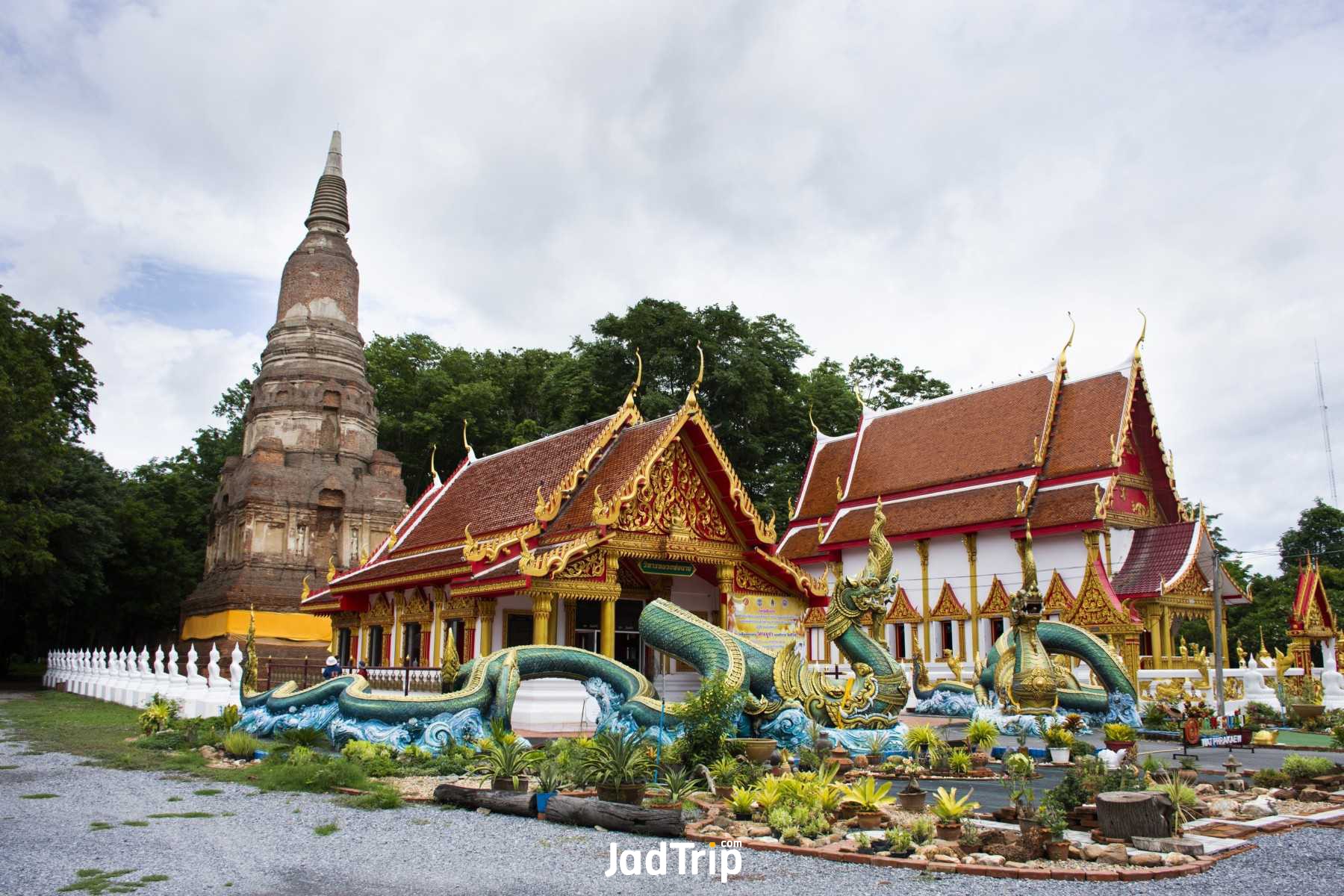 วัดพระแก้ว วัดชัยนาท (4)_jadtrip.jpg