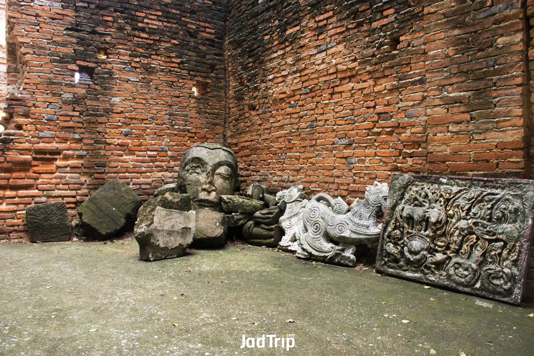 วัดพระแก้ว วัดชัยนาท (8)_jadtrip.jpg