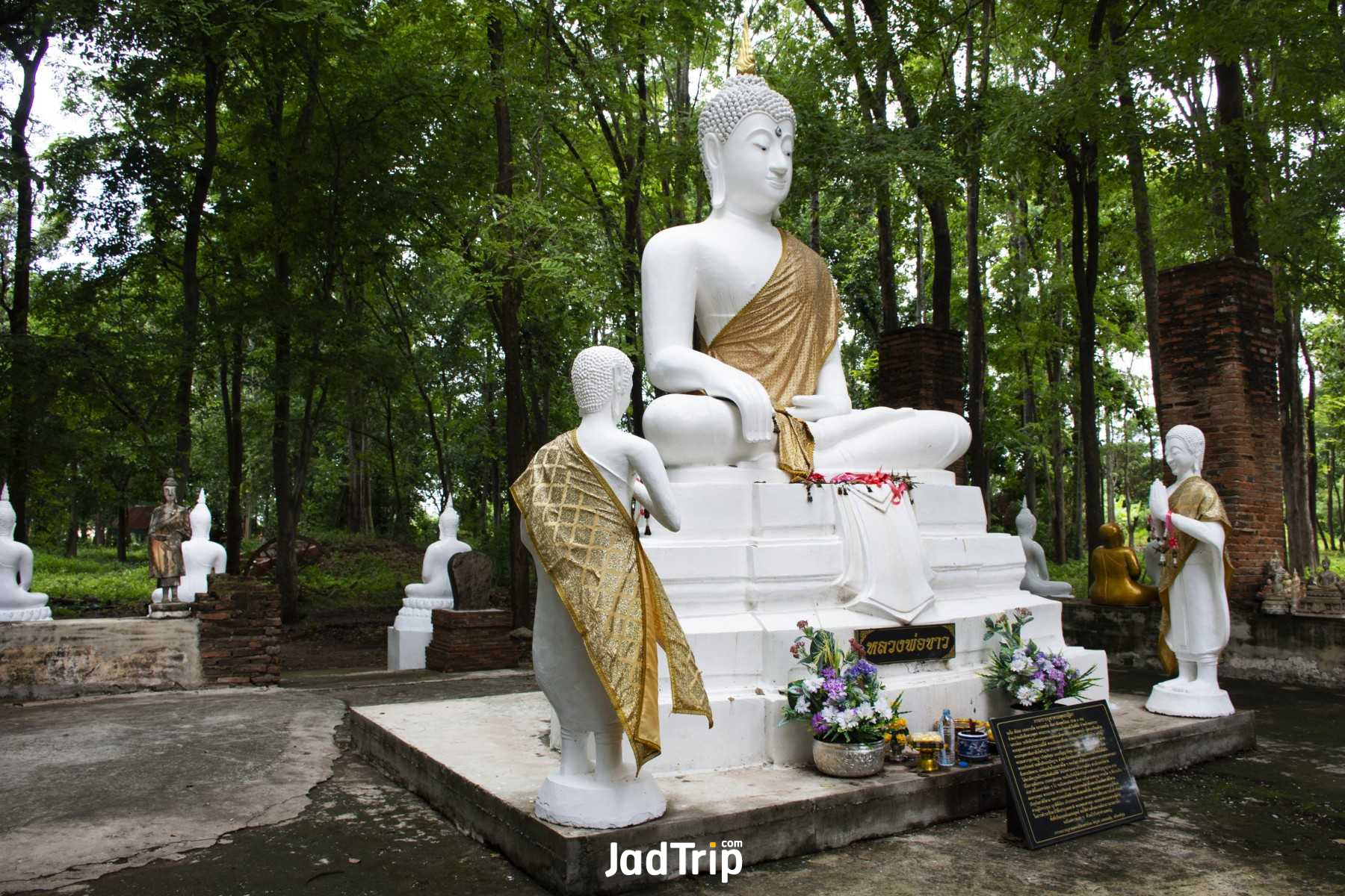 วัดพระแก้ว วัดชัยนาท (9)_jadtrip.jpg