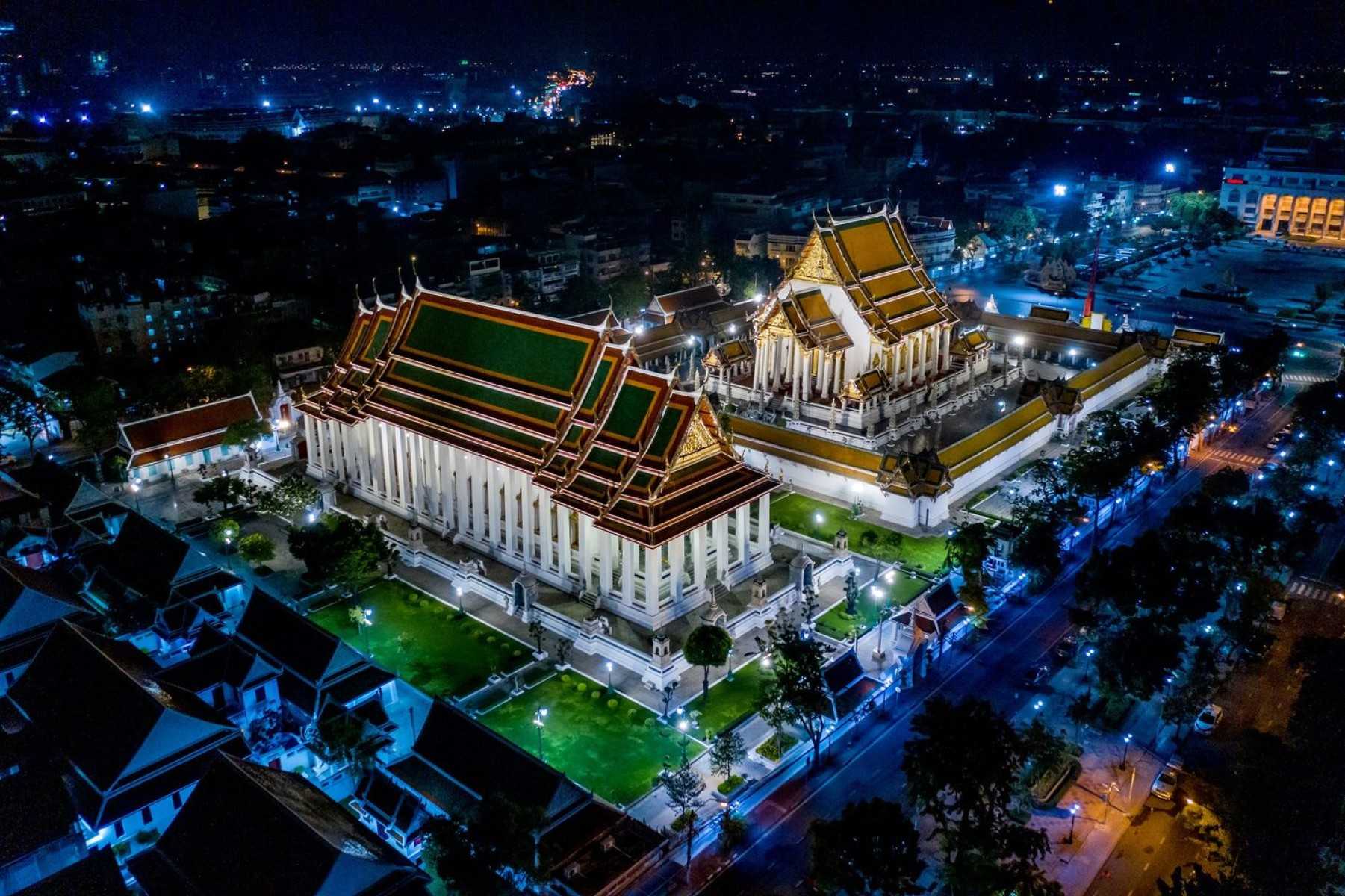 วัดสุทัศนเทพวราราม Wat Suthat_jadtrip.jpg