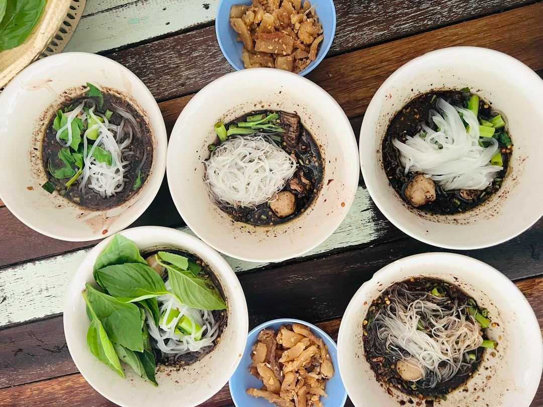 ป.ประทีป ก๋วยเตี๋ยวเรือ (นวลจันทร์)2.jpg