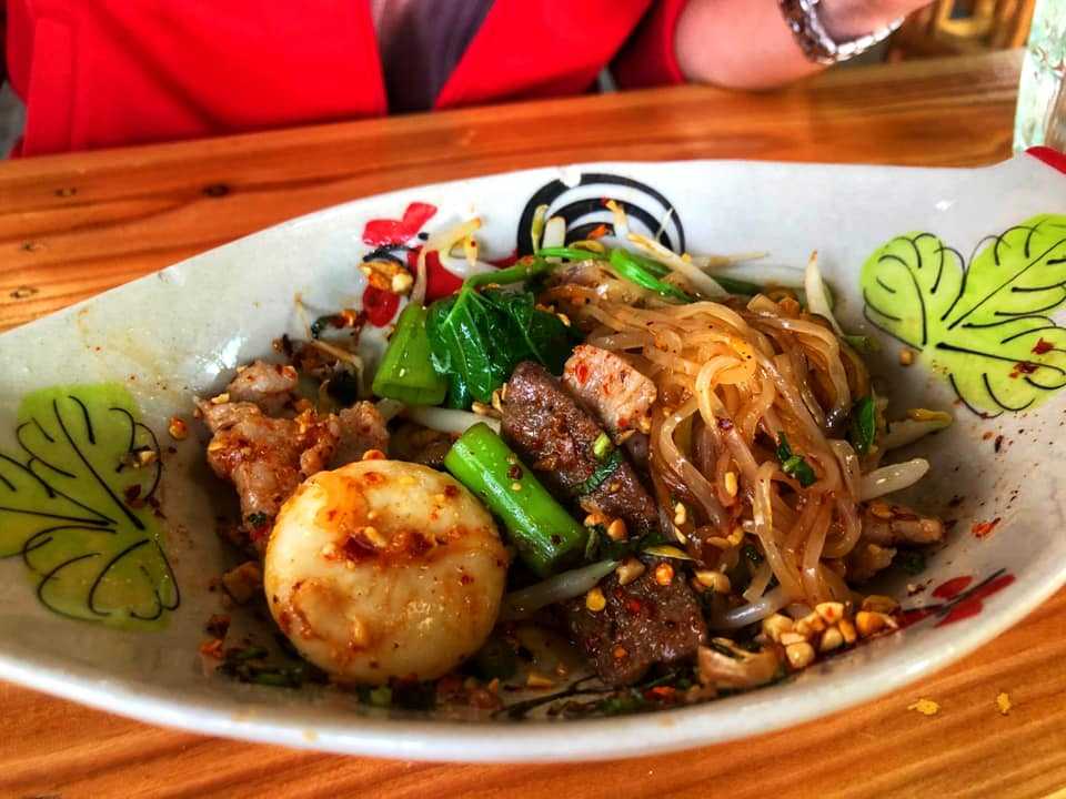 ก๋วยเตี๋ยวเรือ ปากเจ่อ.jpg