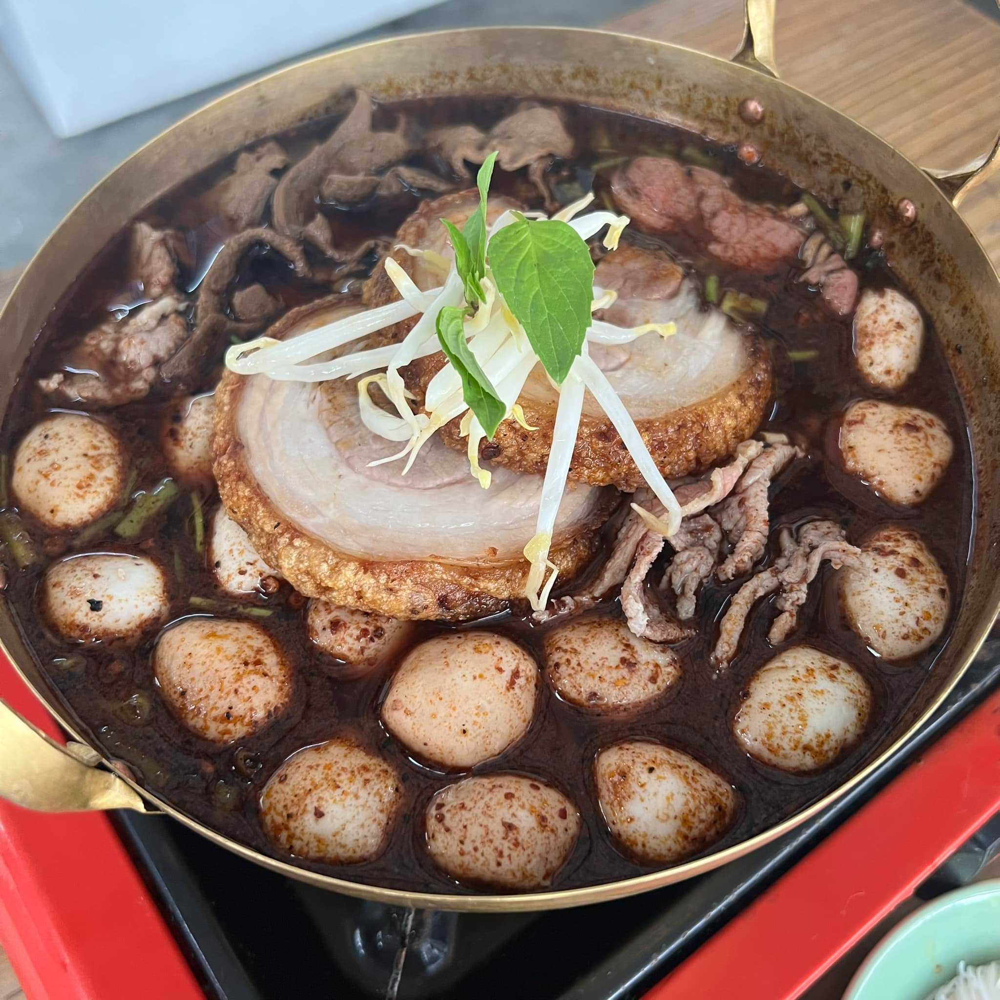 ก๋วยเตี๋ยวเรือธง ลาดพร้าว122 แยก4.jpg