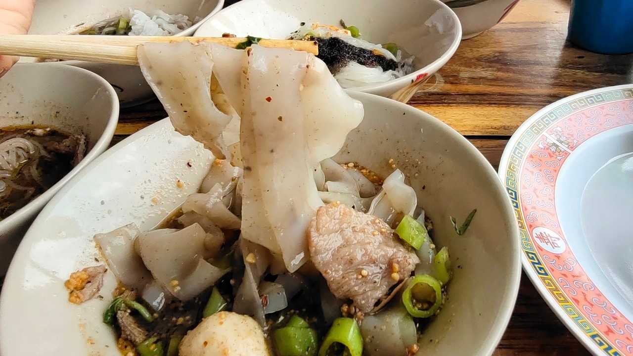 ก๋วยเตี๋ยวเรือ ป.ประทีป สาขานานาเพลส jadtrip (20).jpg