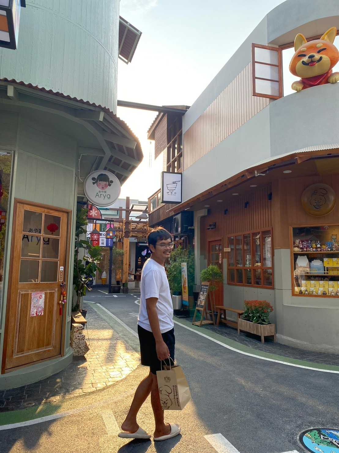 LINE_ALBUM_บางแสนล่าสุด_๒๔๐๓๑๓_38.jpg