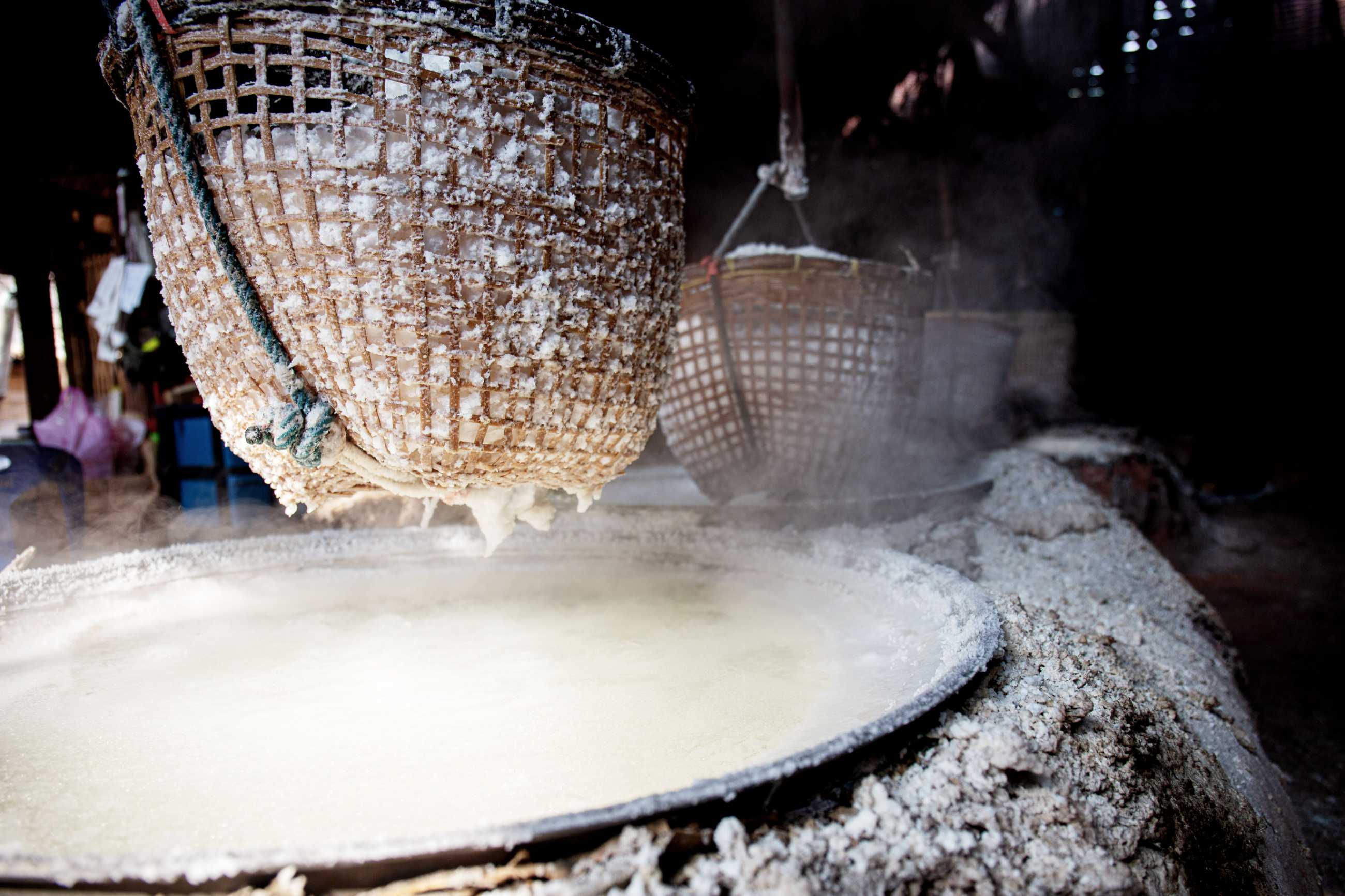 basket-salt-stove-thailand_jadtrip.com.jpg
