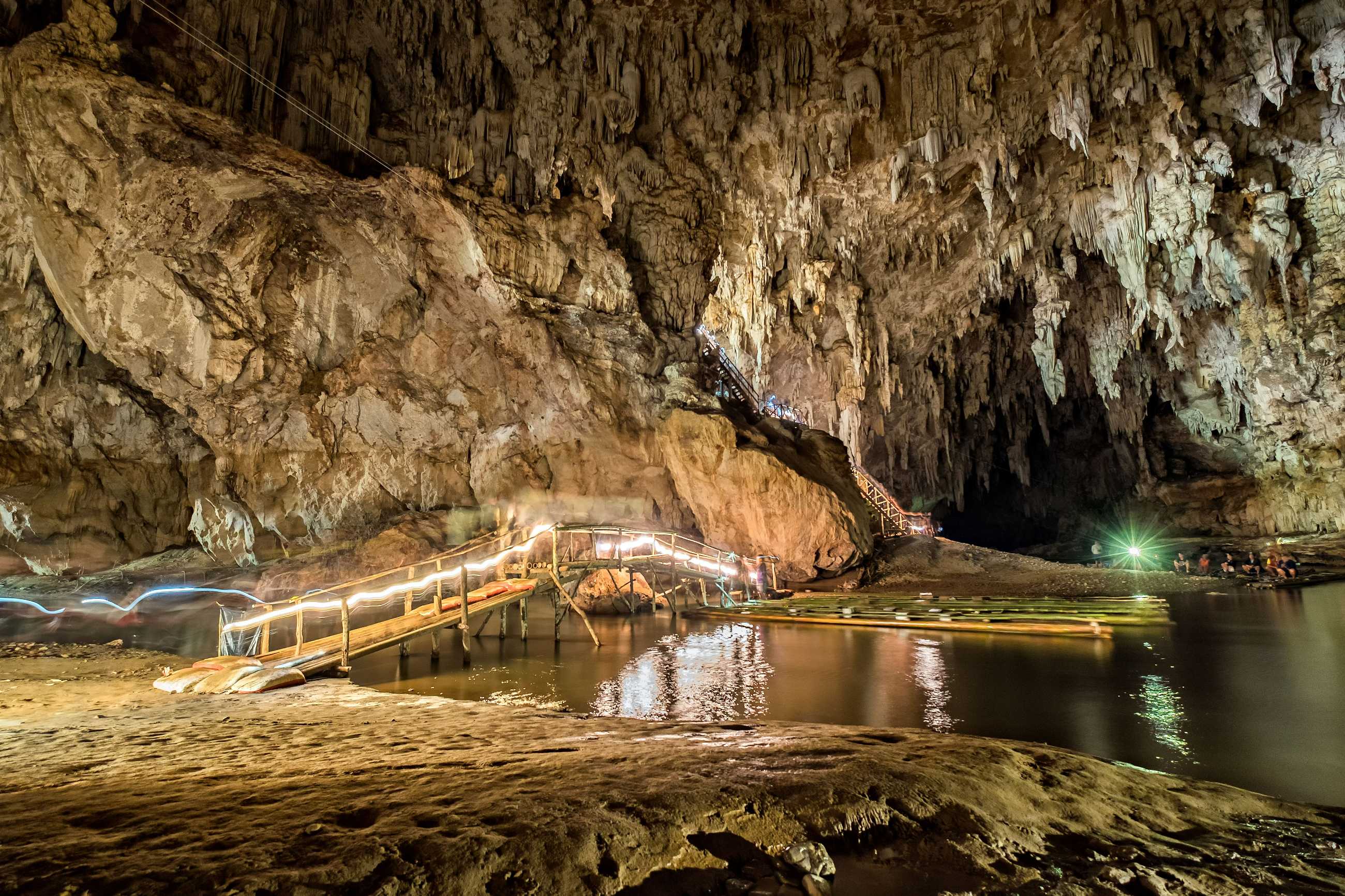 cave-lod-phenomenon-stone-stalactite-stalagmite-natural (1)_jadtrip.com.jpg