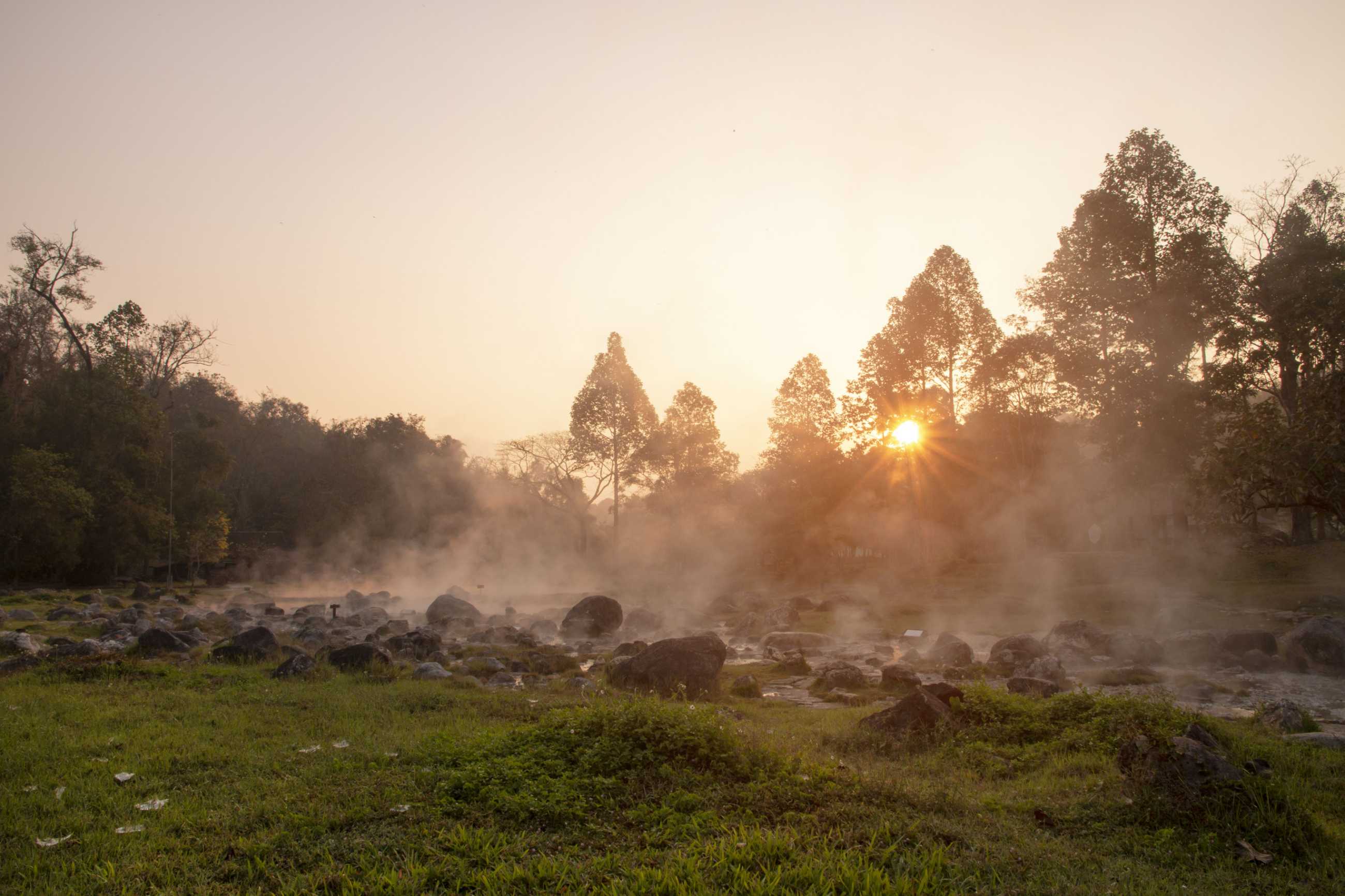 hot-springs-chae-son-nation-park-lampang-thailand_jadtrip.com.jpg