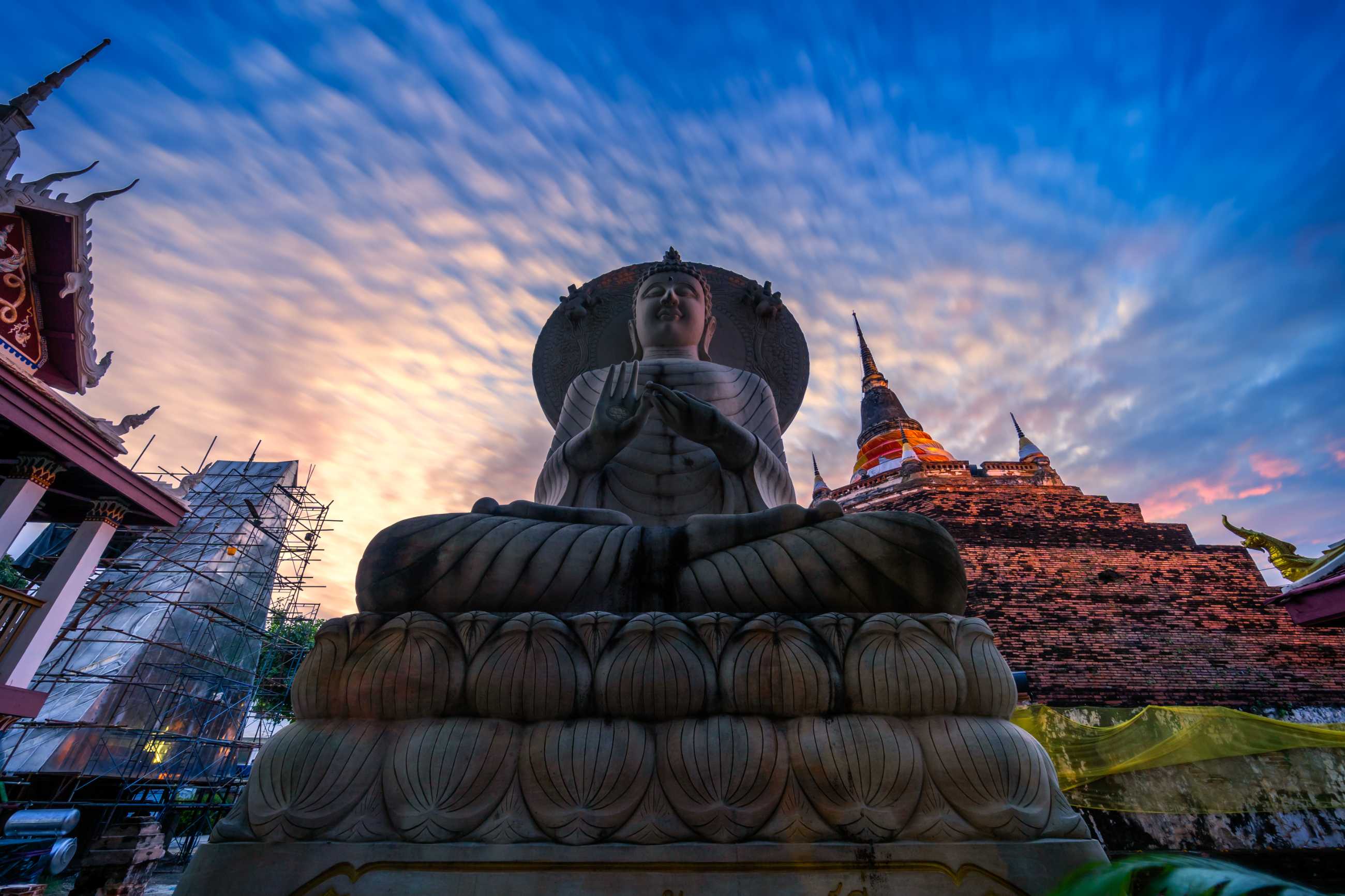 phitsanulok-thailand-october-10-2020-buddha-statue-phra-chedi-luang-temple-thai-.jpg