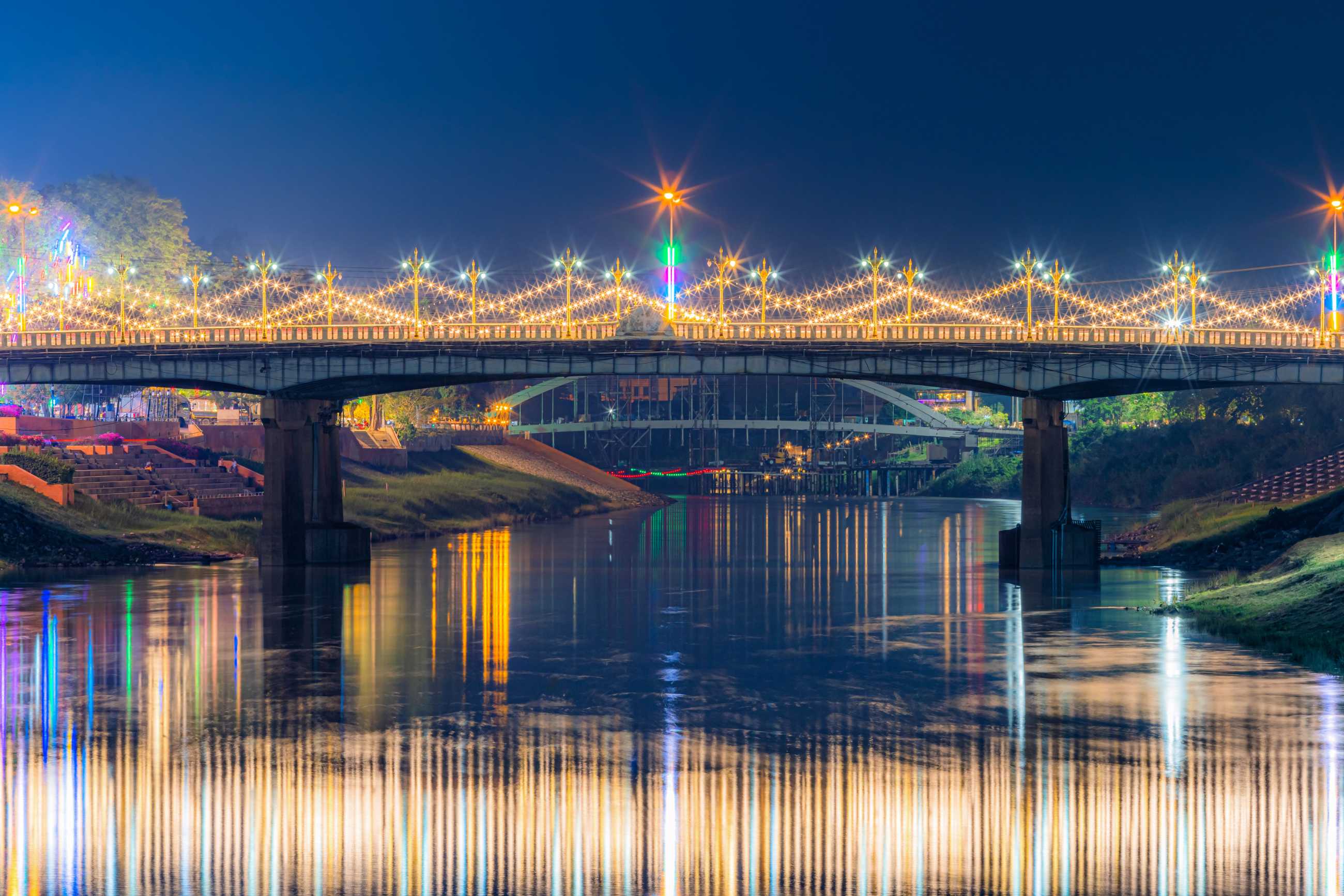 beautiful-light-nan-river-night-bridge-naresuan-bridge-road-realm-naresuan-great.jpg
